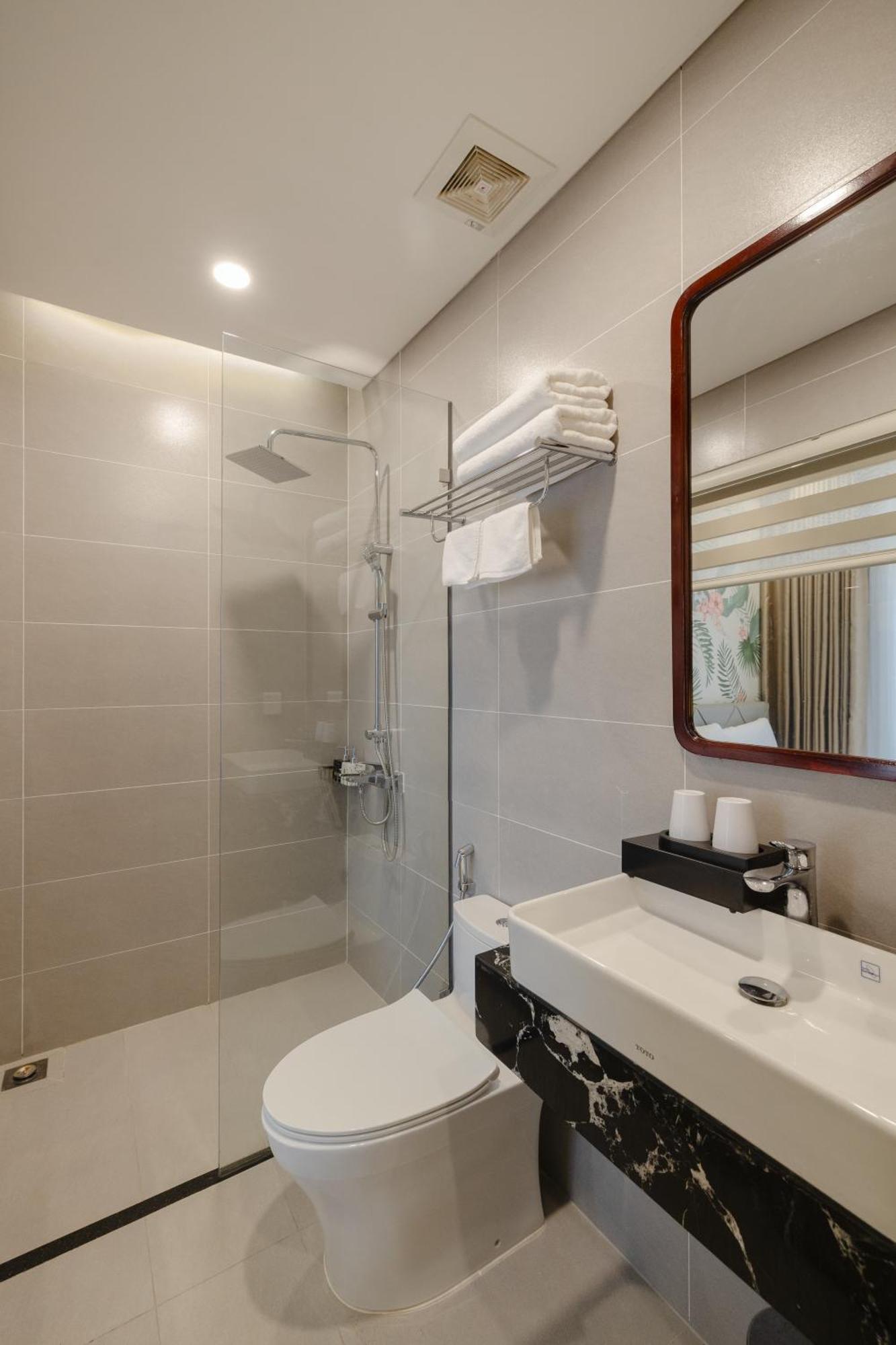Tropical Bay Grand World Phu Quoc Hotel Kültér fotó